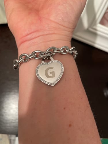 Customer photo review of Bracciale cuore con lettera