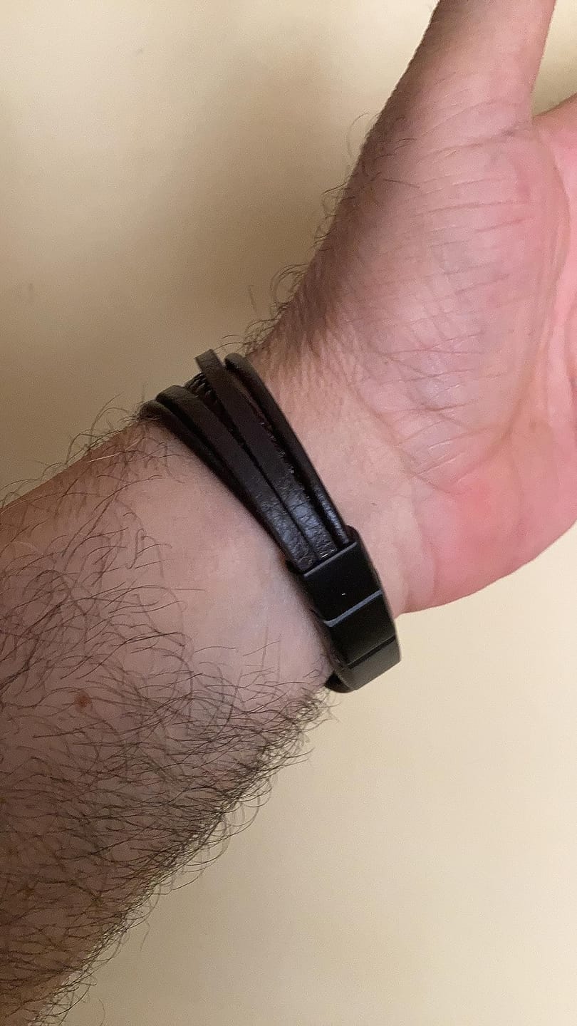 Customer photo review of Lederarmband "Braid"