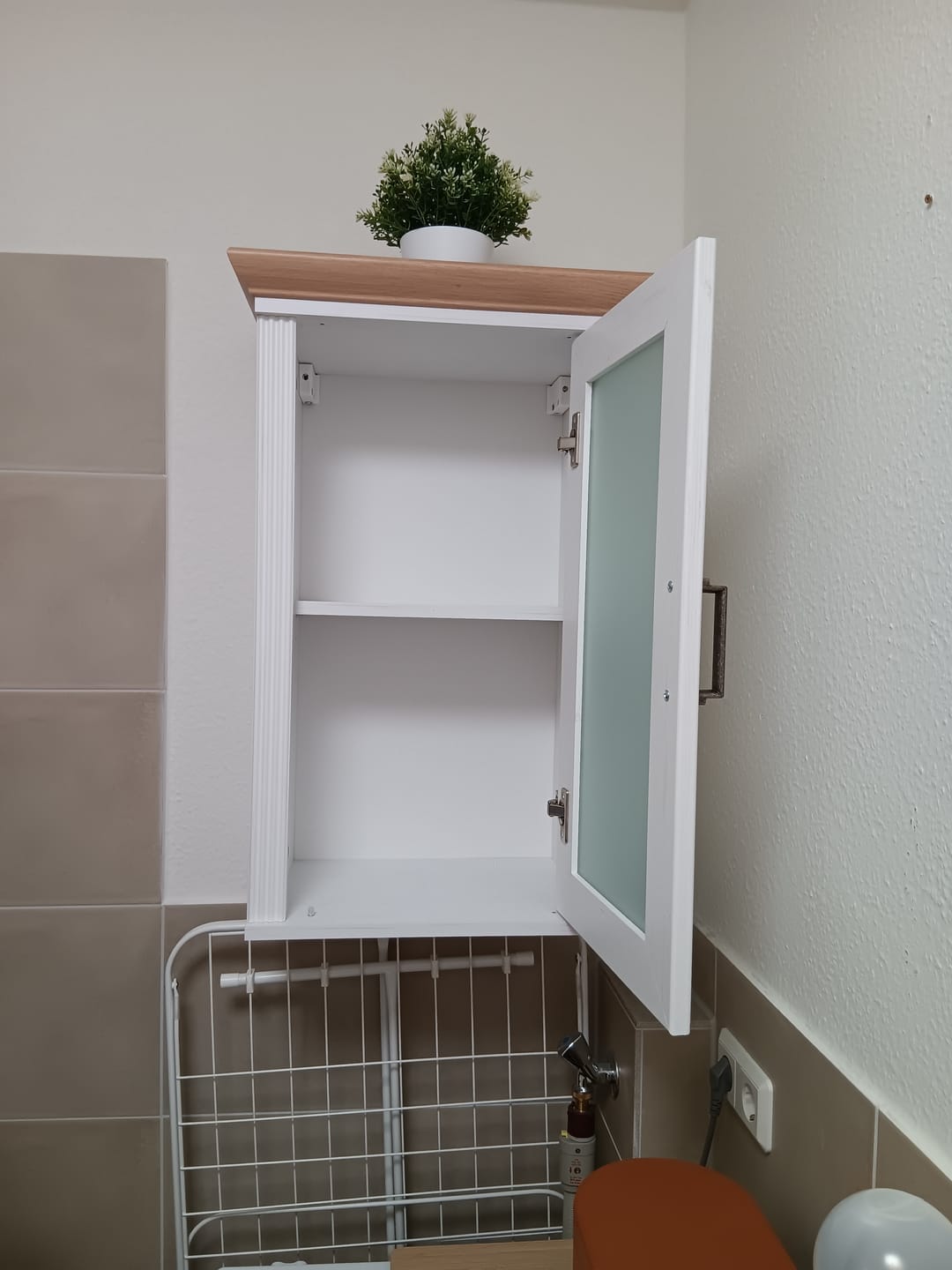 Customer photo review of SONNI Aluminum Spiegelschrank mit Beleuchtung Badezimmer verstellbare Einlegeböden wasserdicht beschlagfrei mit Touchschalter und Steckdose