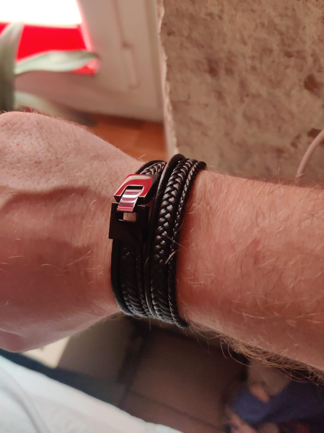 Customer photo review of Lederarmband "Wrap"