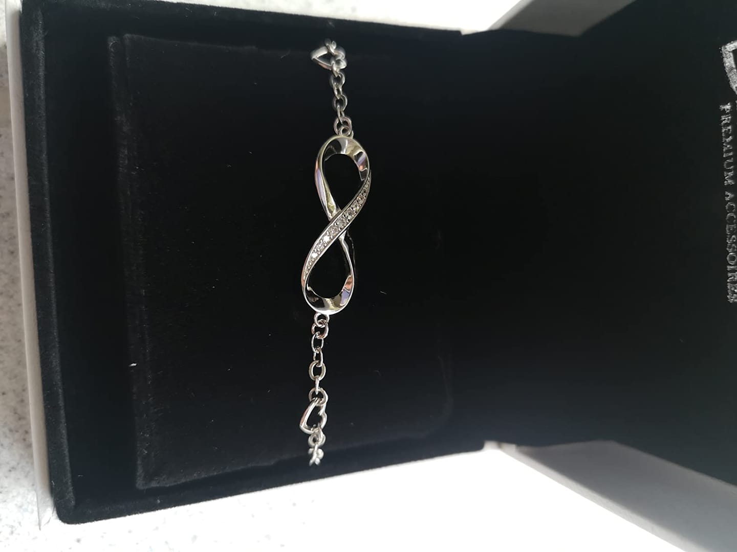 Customer photo review of Armband "Infinity"
