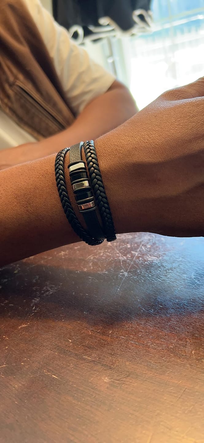 Customer photo review of Lederarmband "Glory"
