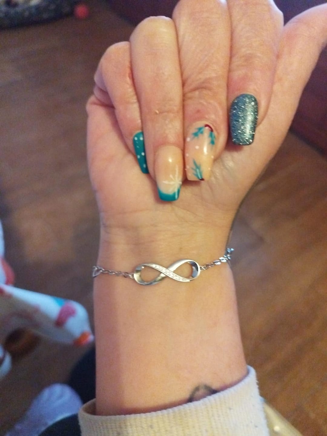 Customer photo review of Armband "Infinity"