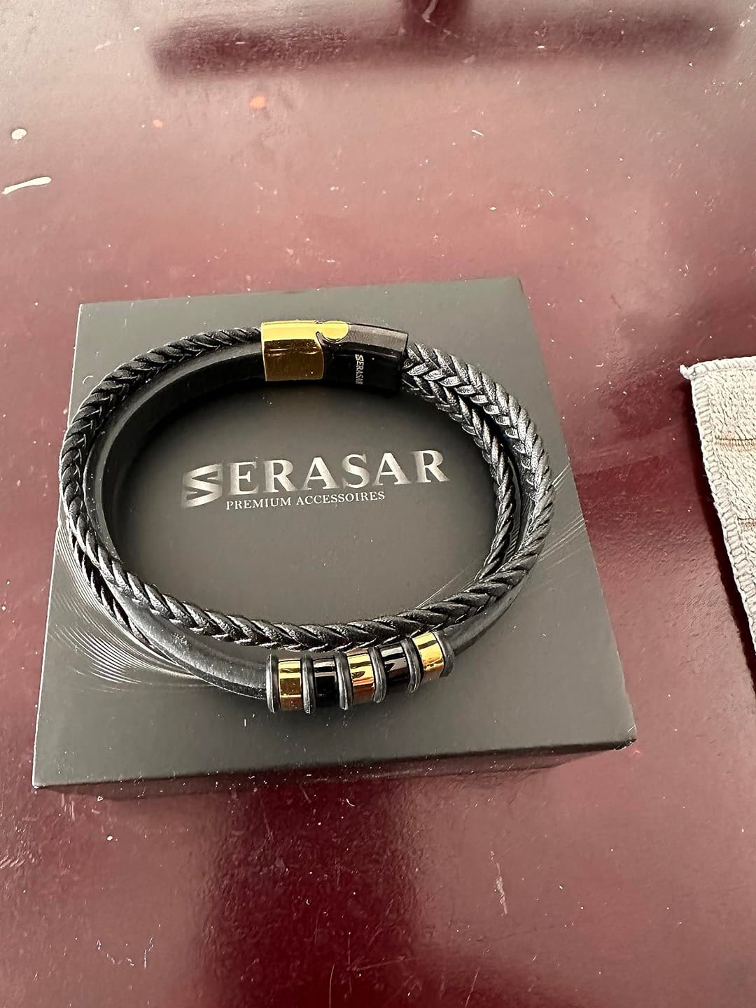 Customer photo review of Lederarmband "Glory"