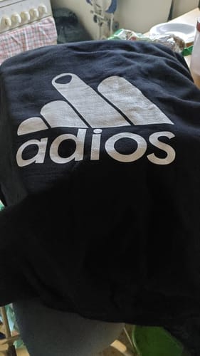 Customer photo review of ADIOS Rückendruck Unisex Hoodie