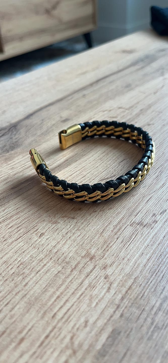 Customer photo review of Lederarmband "Steel"