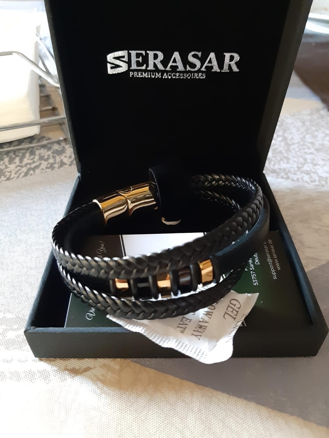 Customer photo review of Lederarmband "Glory"