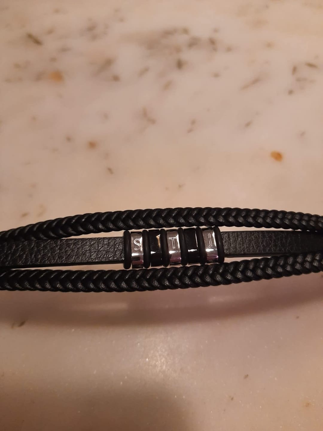 Customer photo review of Lederarmband "Glory"