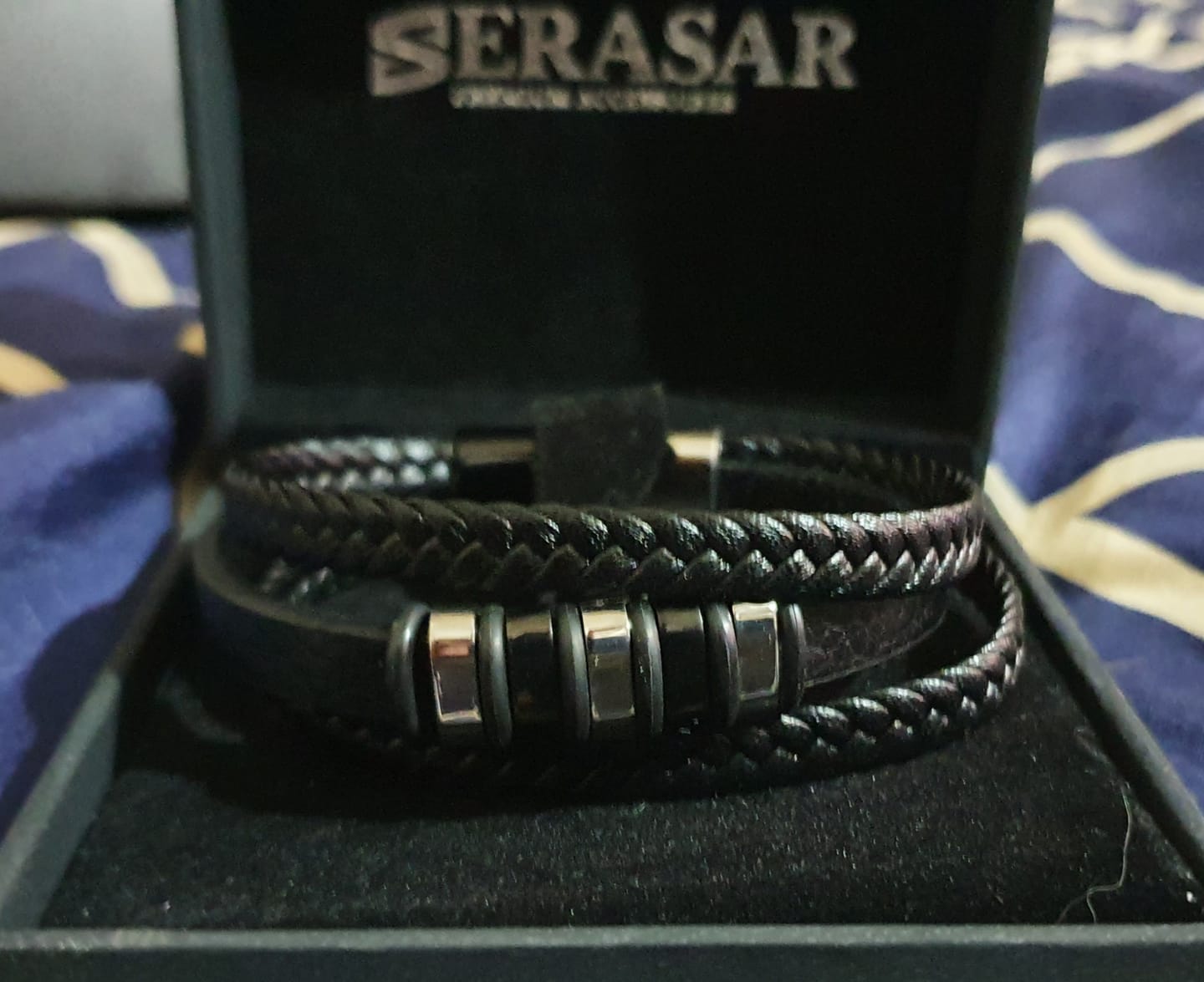 Customer photo review of Lederarmband "Glory"