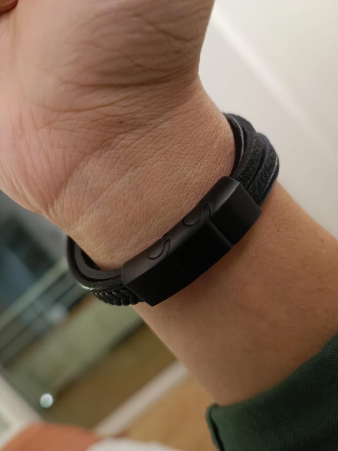 Customer photo review of Lederarmband "Braid"
