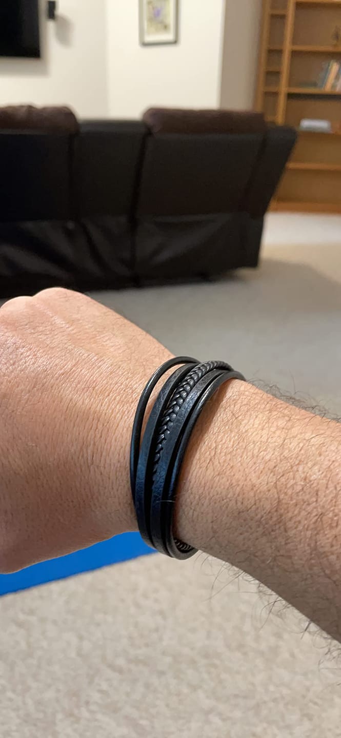 Customer photo review of Lederarmband "Braid"