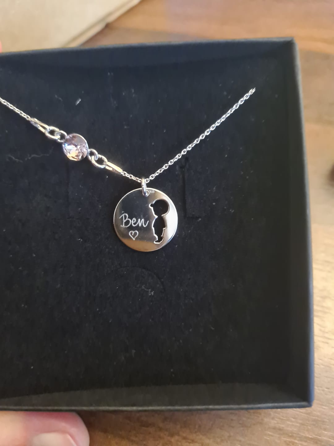 Customer photo review of Halskette mit Geburtsstein und Gravur "Mama"