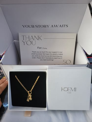 Customer photo review of Nanami Necklace