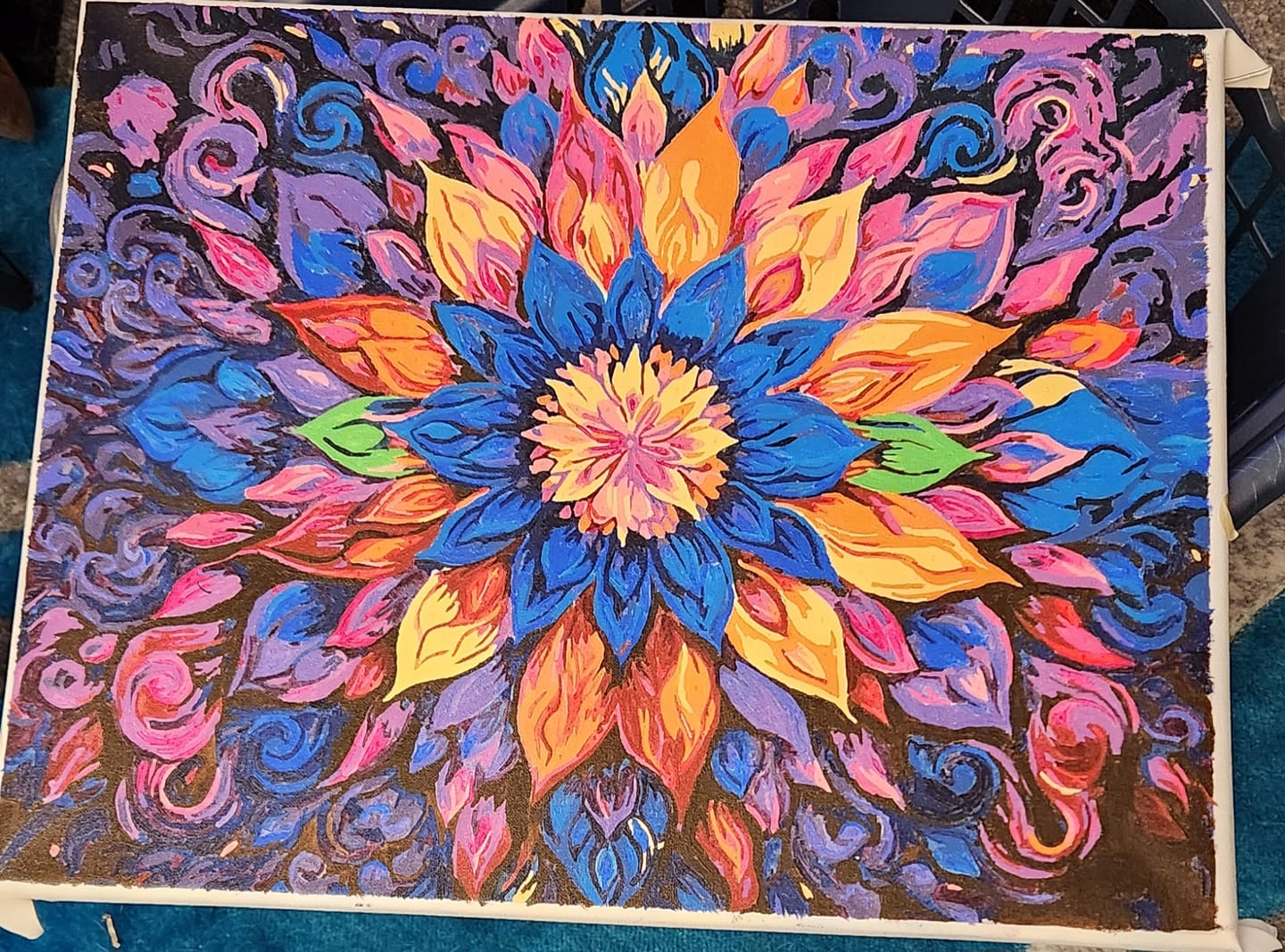 Customer photo review of Trippy Floral Ensembles