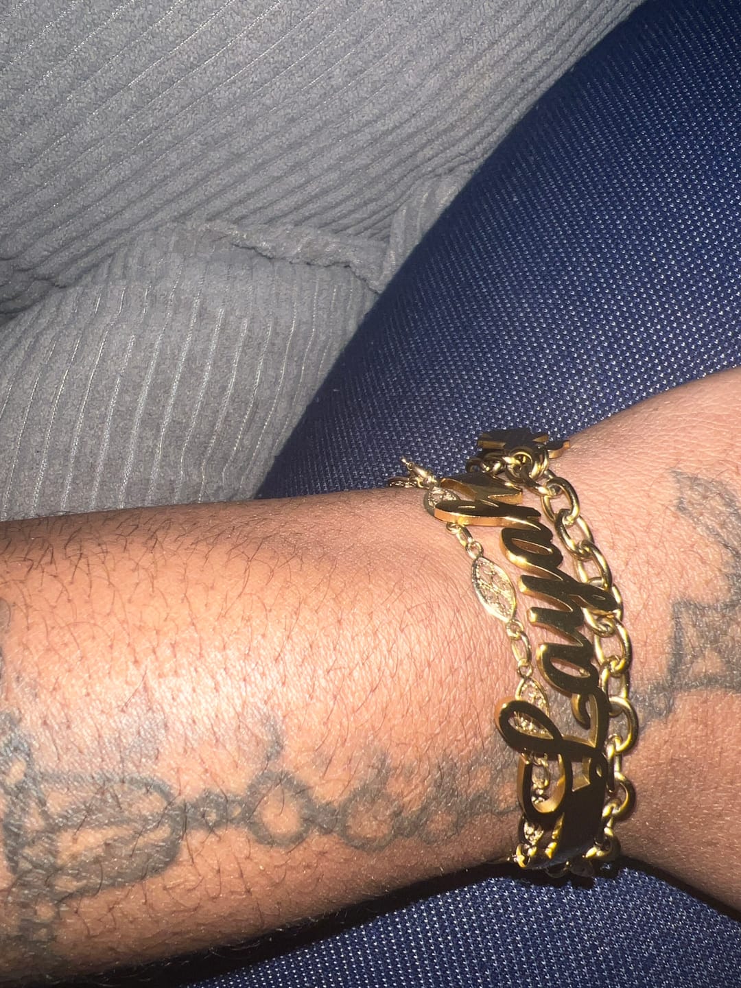 Customer photo review of Bracelet Jonc Ouvert Personnalisé