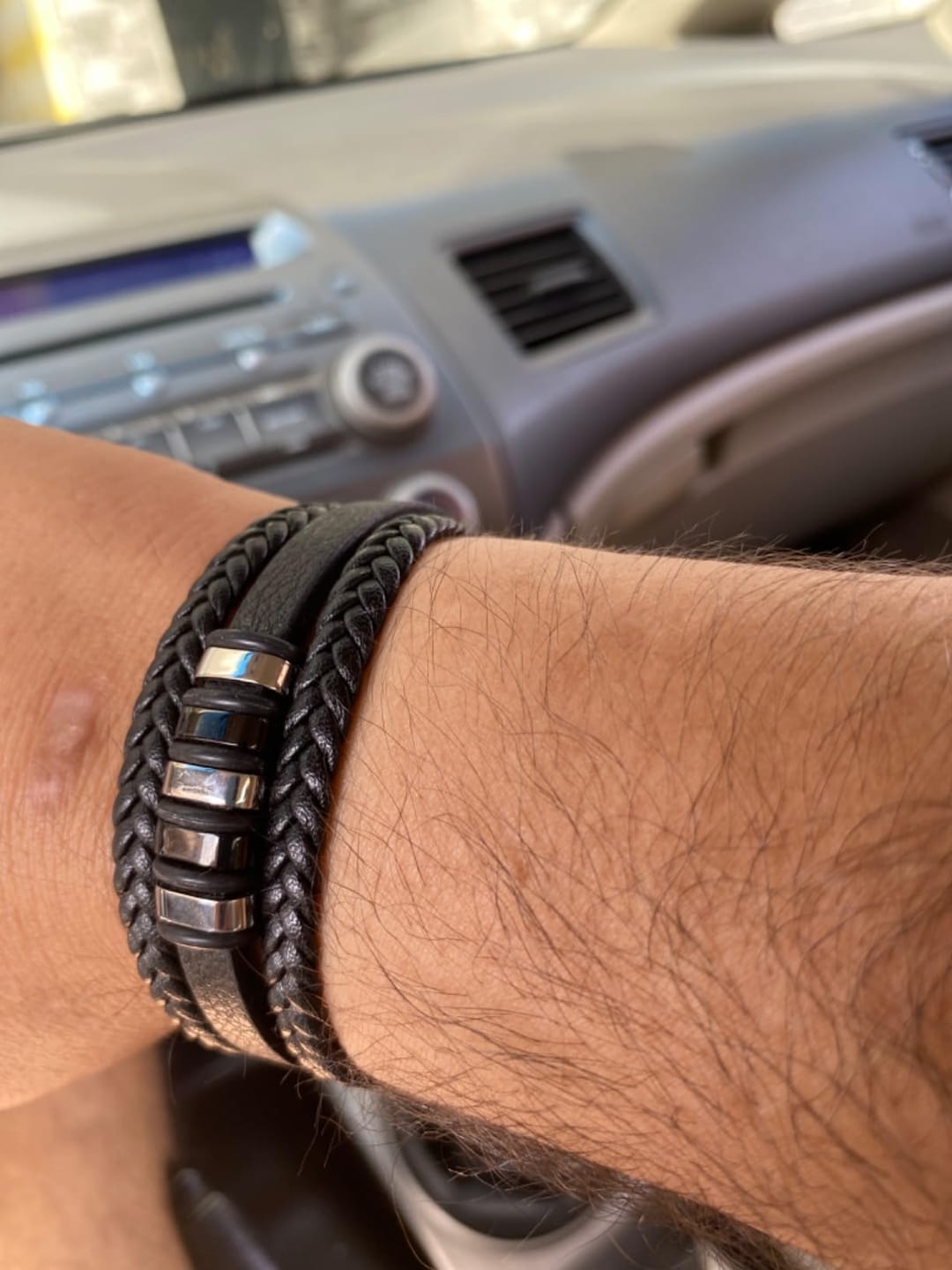Customer photo review of Lederarmband "Glory"