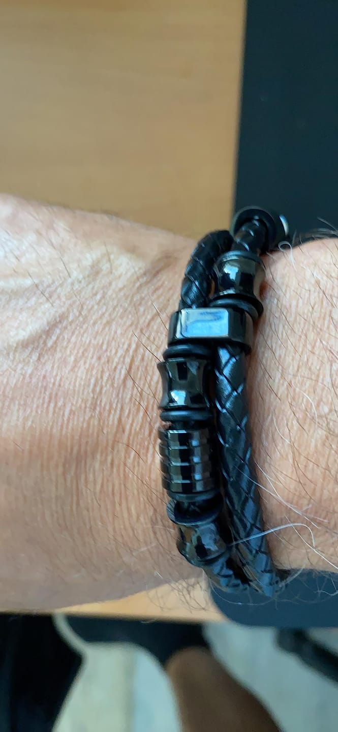 Customer photo review of Lederarmband "Spirit"