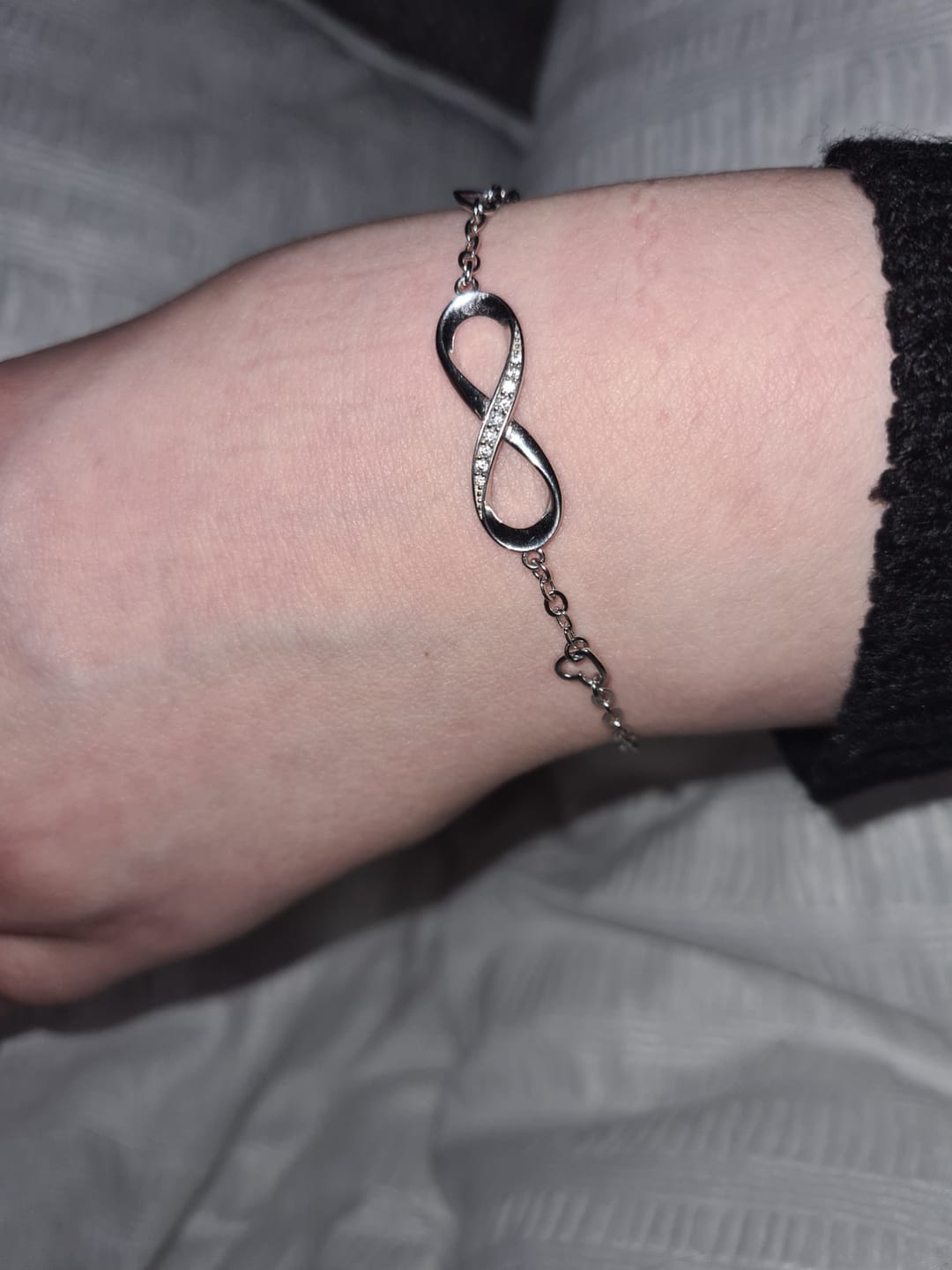 Customer photo review of Armband "Infinity"