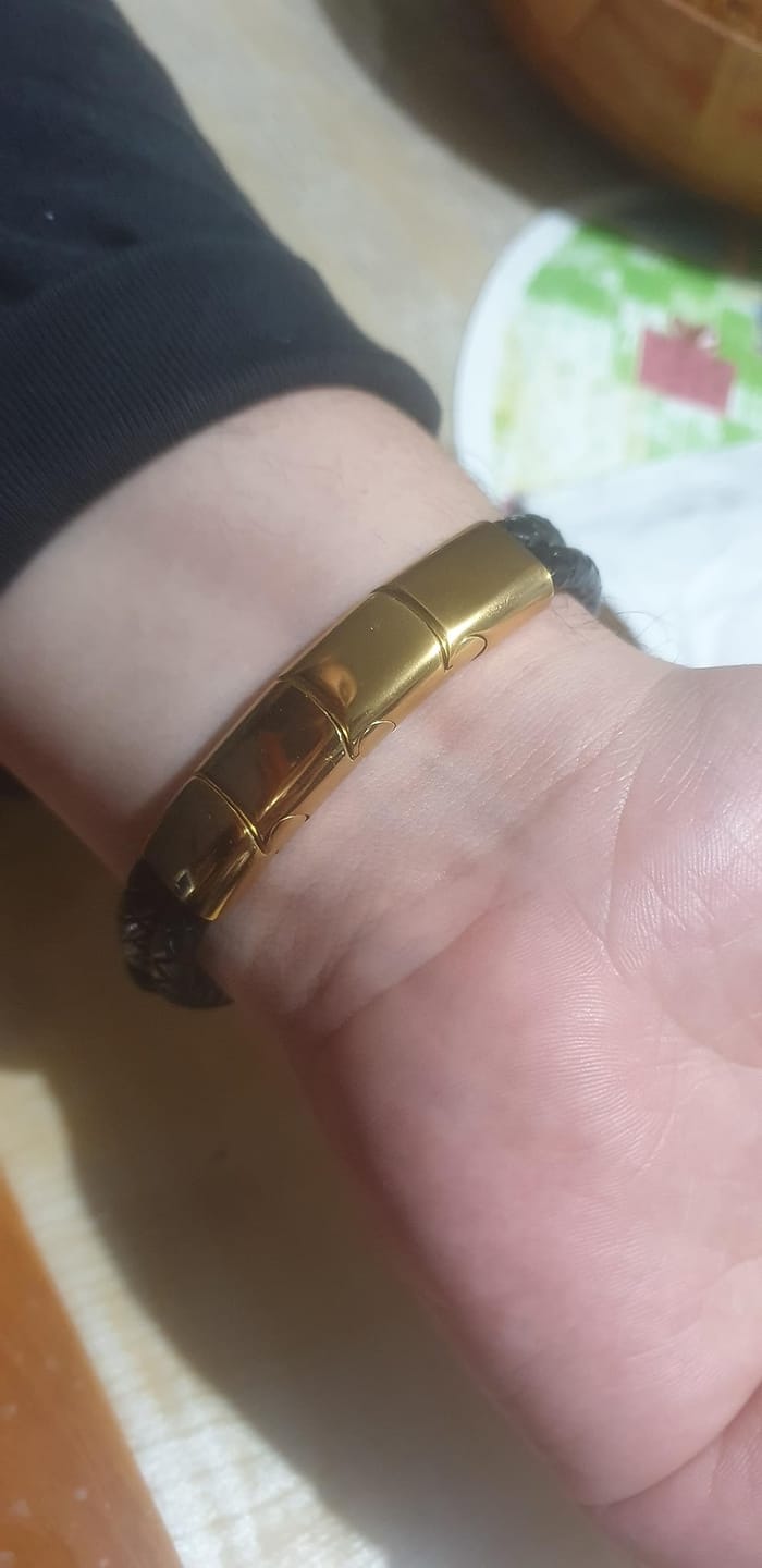 Customer photo review of Lederarmband "Spirit"