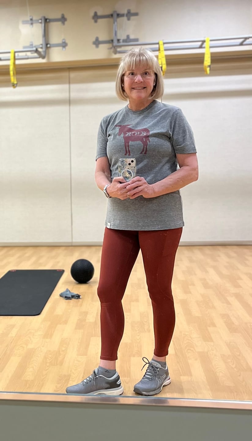 Customer photo review of Hi Five Pocketed High-Waist Legging – Rooted