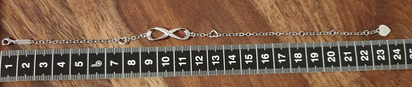 Customer photo review of Armband "Infinity"