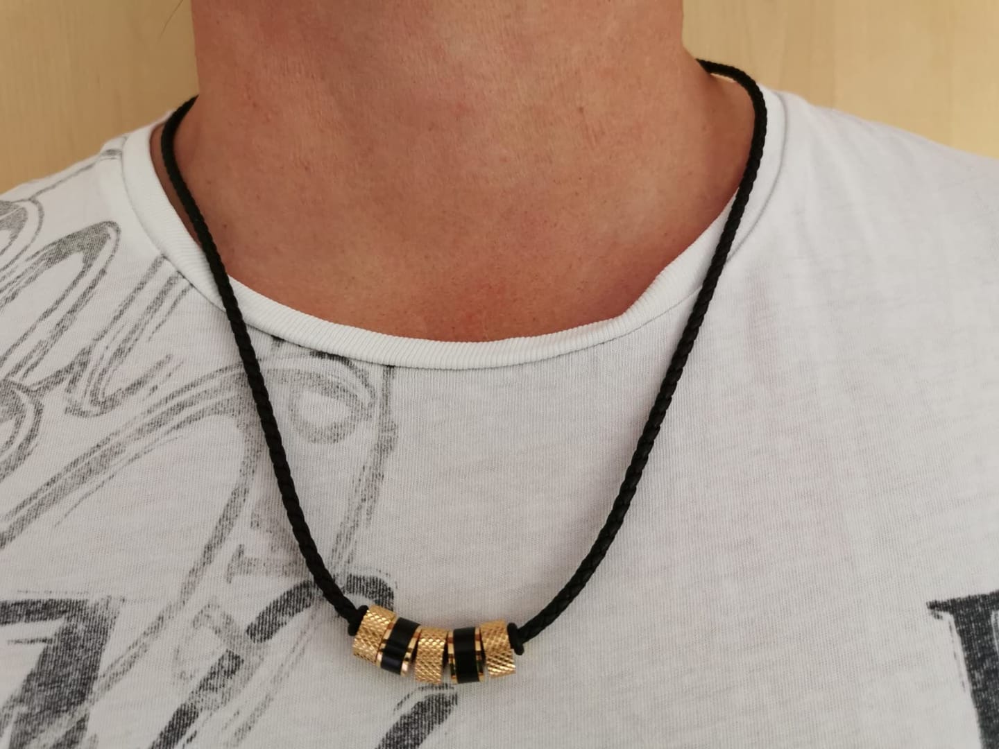 Customer photo review of Lederhalskette "Solid"