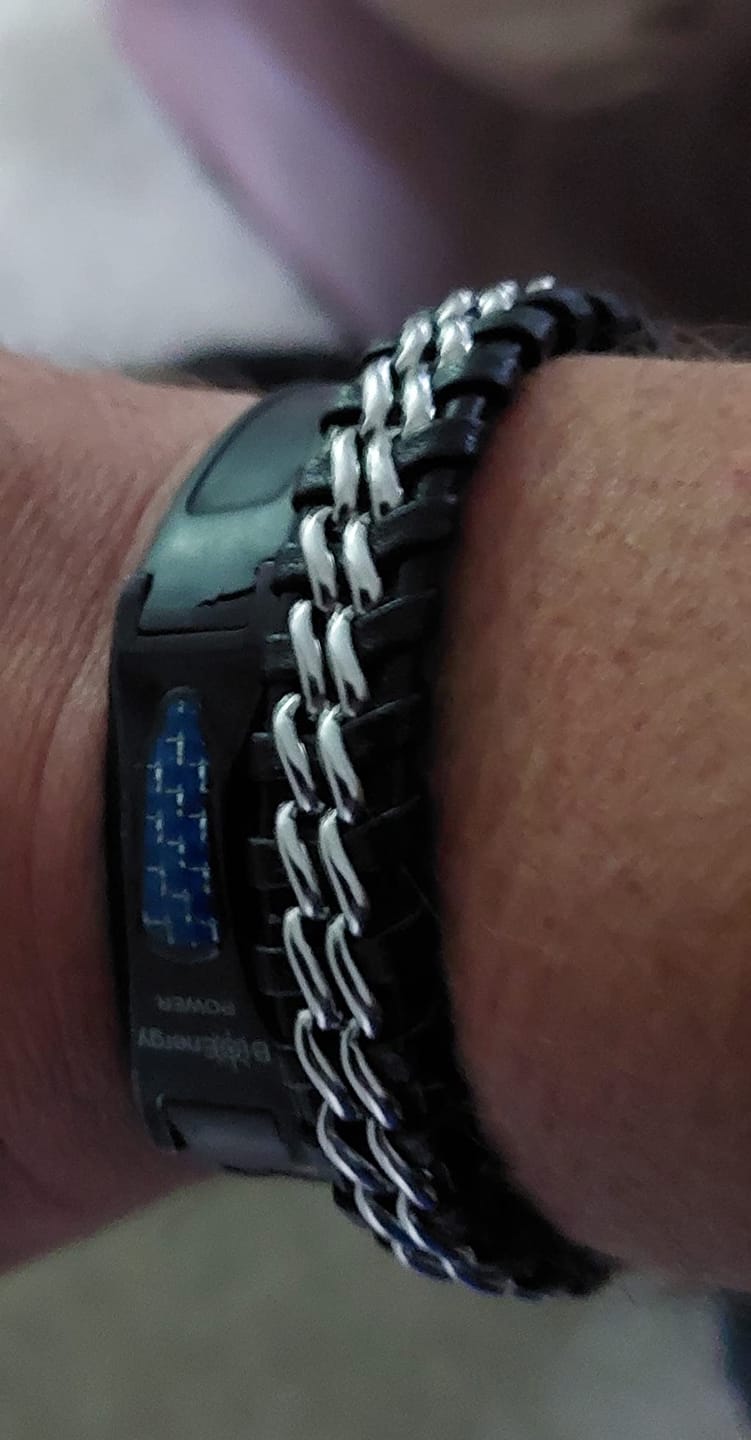 Customer photo review of Lederarmband "Steel"