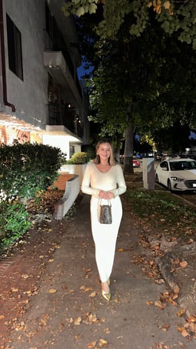 Customer photo review of Bedelia Long Sleeve Ribbed Midi Dress