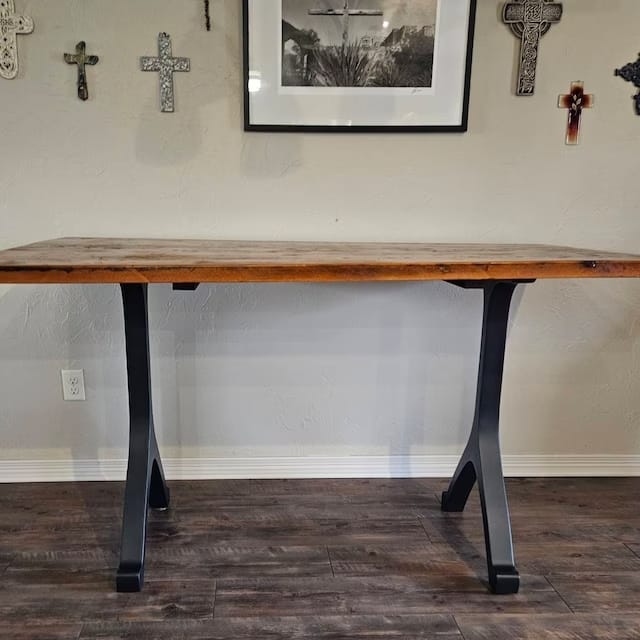Customer photo review of Counter Table Legs 612 Wishbone 34H for Dining Tabletop