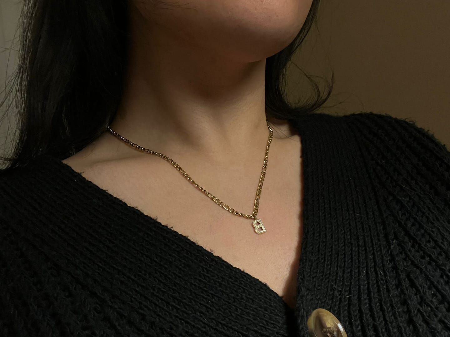 Customer photo review of Classic Letter Halskette | 18K vergoldet