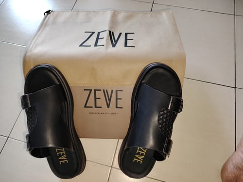 Customer photo review of Hendrix Double Strap Woven Sandal - Black (Cloud Sole)