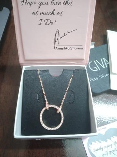 Customer photo review of Anushka Sharma Forever Valentine Pendant