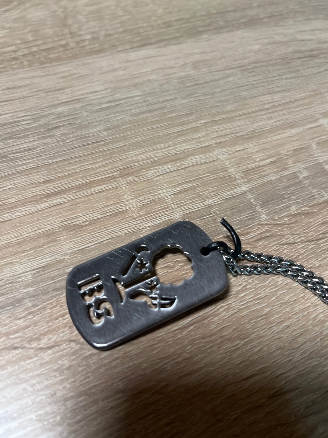 Customer photo review of Gärtner - Personalisierbare Laser-Halskette für Männer
