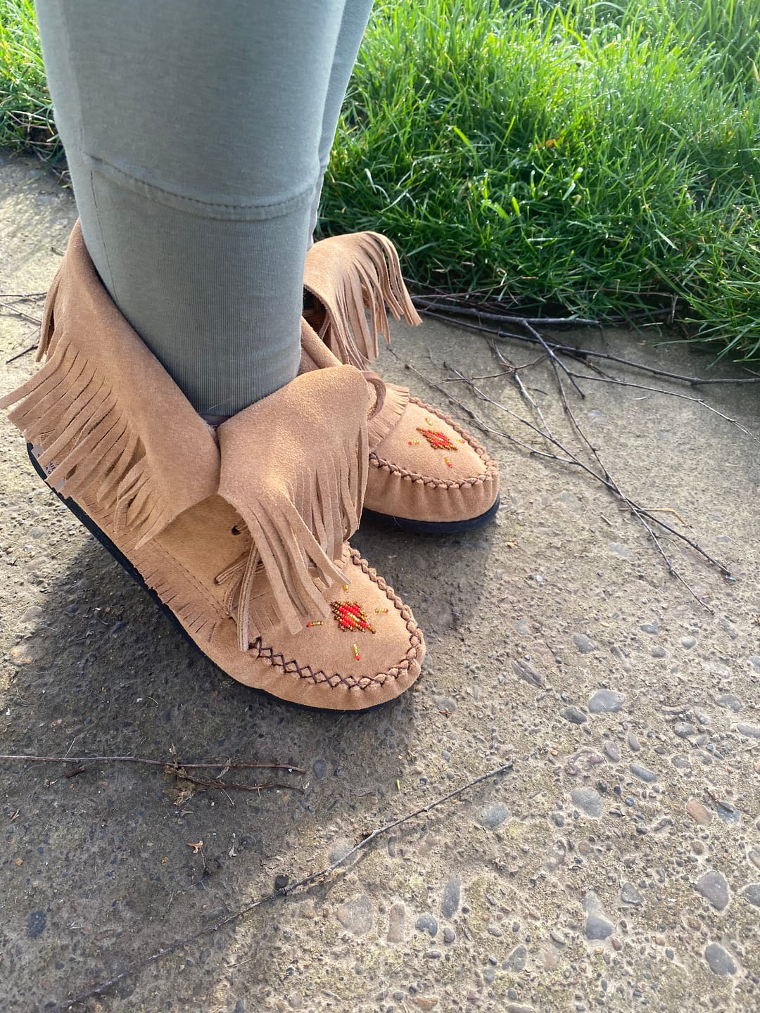 Customer photo review of Women's Moka Suede Fringed Moccasin Boots