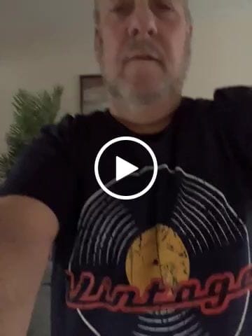 Customer video review of The Vintage Record T-Shirt