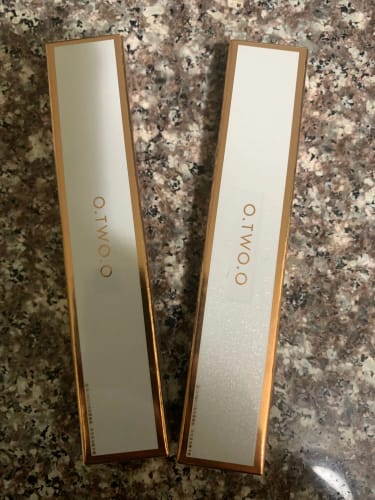 Customer photo review of O.TWO.O GOLD EMBROIDERY EYELINER