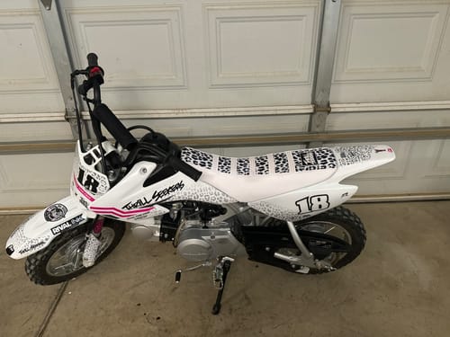 Customer photo review of Custom Seat Cover: 00-'24 XR/CRF50