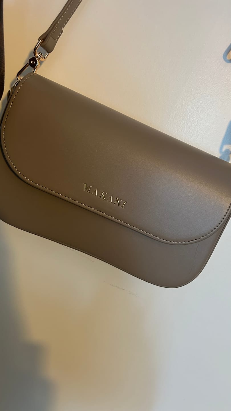 Customer photo review of CHLOIE - TAUPE