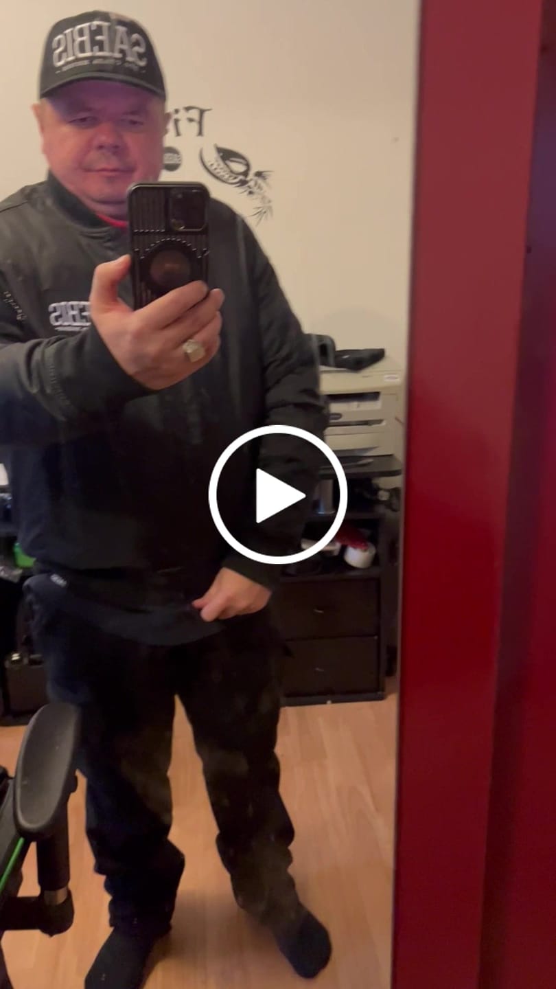 Customer video review of Lifestyle Herren Bomber Jacke gefüttert, mit Reißverschluss schwarz by SAEBIS®