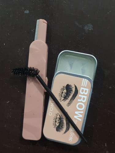 Customer photo review of O.TWO.O EYEBROW STYLING SOAP 3 IN 1