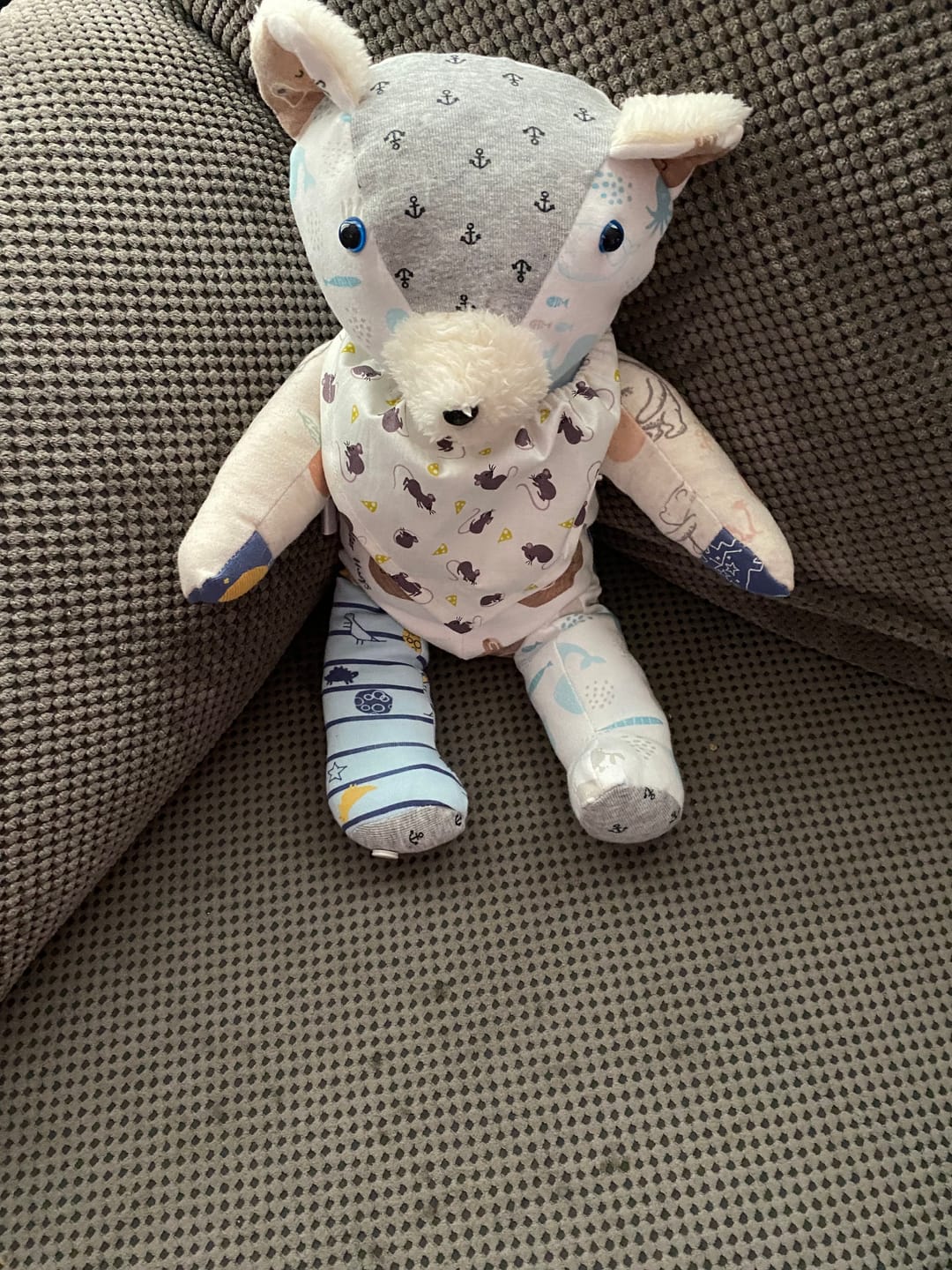 Customer photo review of BUY 1 GET 1 FREE Pull Apart Soft Stuffing for Toys , Cushions , Crafts - 1KG