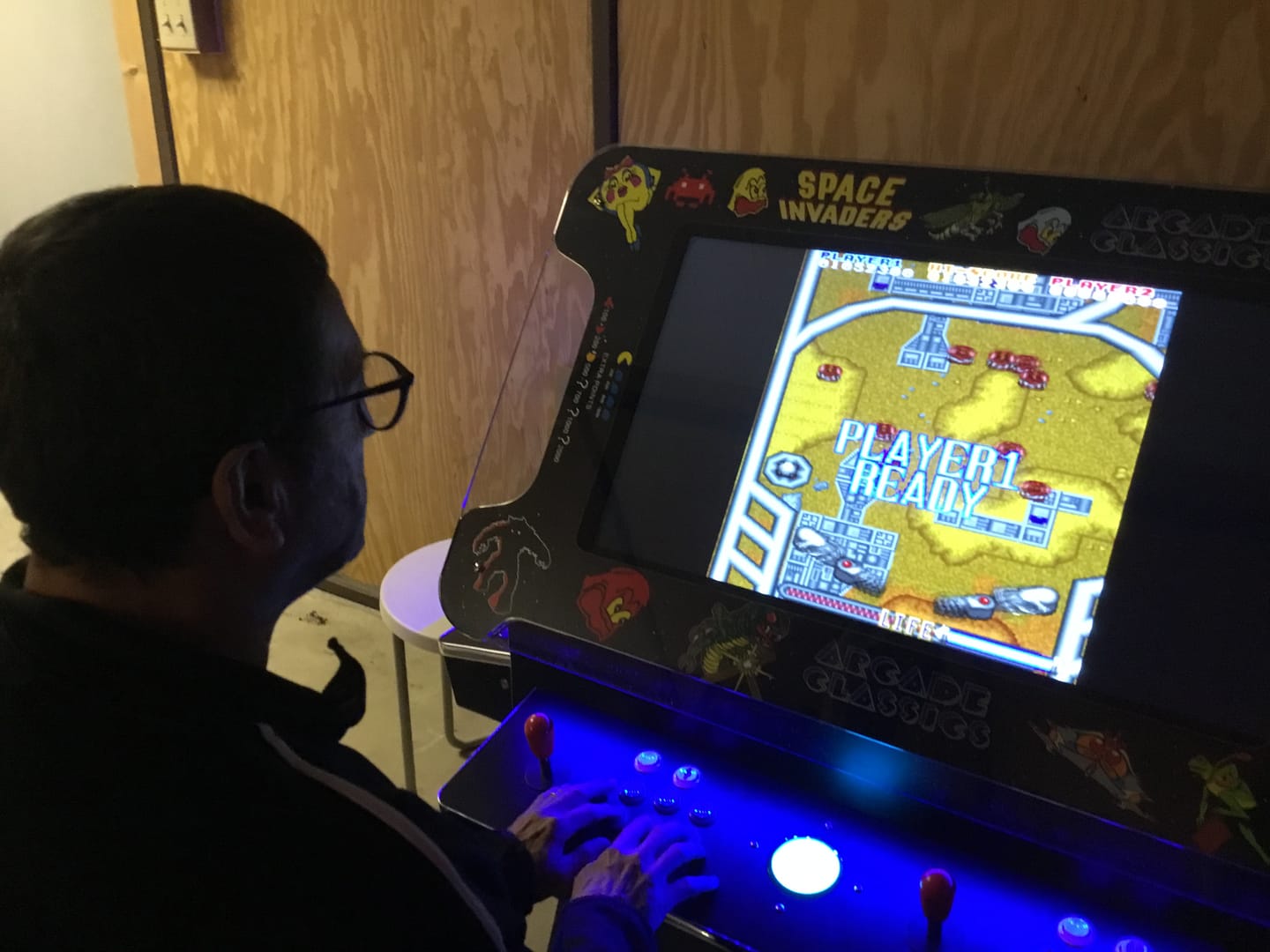 Customer photo review of Cocktail Arcade Machine 4500 Games 32 inch screen Tilt Up Black Lift Up Retro Multi-cade Table