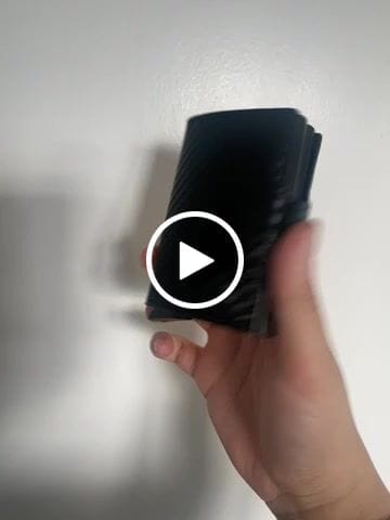 Customer video review of Smart Wallet