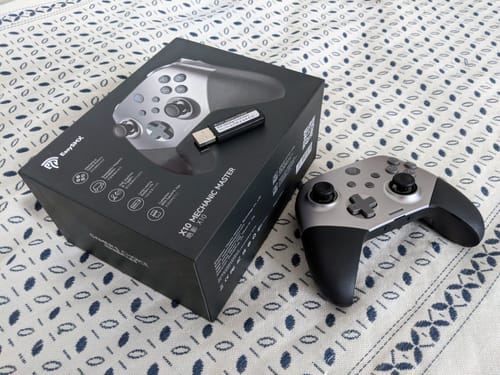 Customer photo review of EasySMX® X10 Controller with Mechanical Buttons and Hall Joysticks