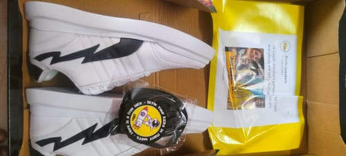 Customer photo review of BOLT White Black Men's casual sneaker