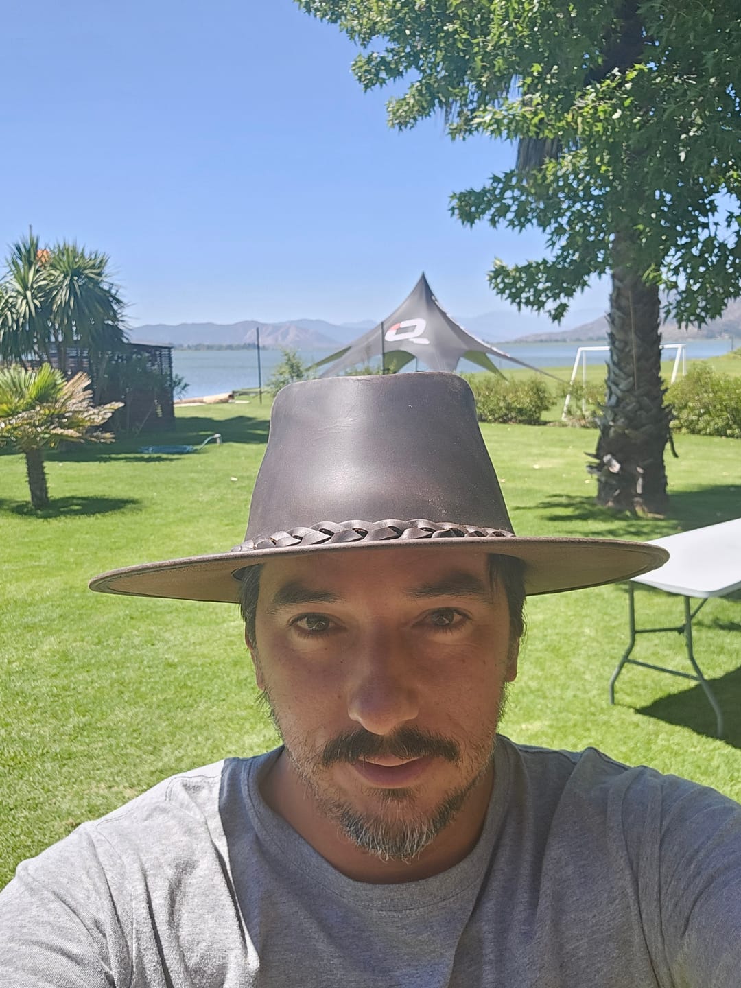 Customer photo review of Sombrero de Cuero