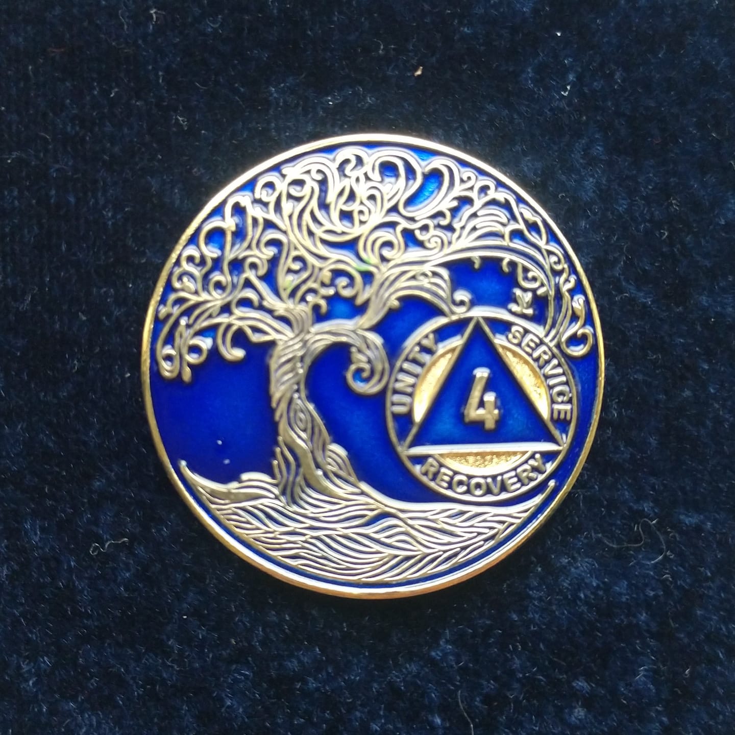 Customer photo review of 1 to 50 Year Sobriety Mint Twisted Tree of Life Gold Plated AA Recovery Medallion/Chip/Coin - Blue