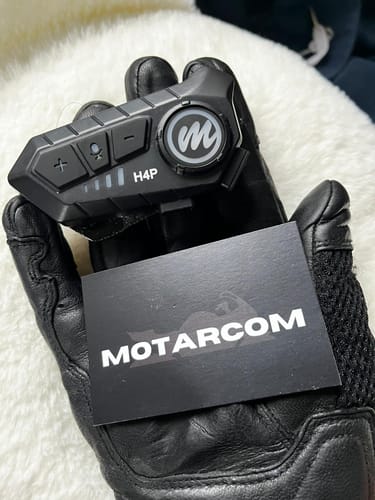 Customer photo review of Motarcom - L'intercom moto haut de gamme et abordable