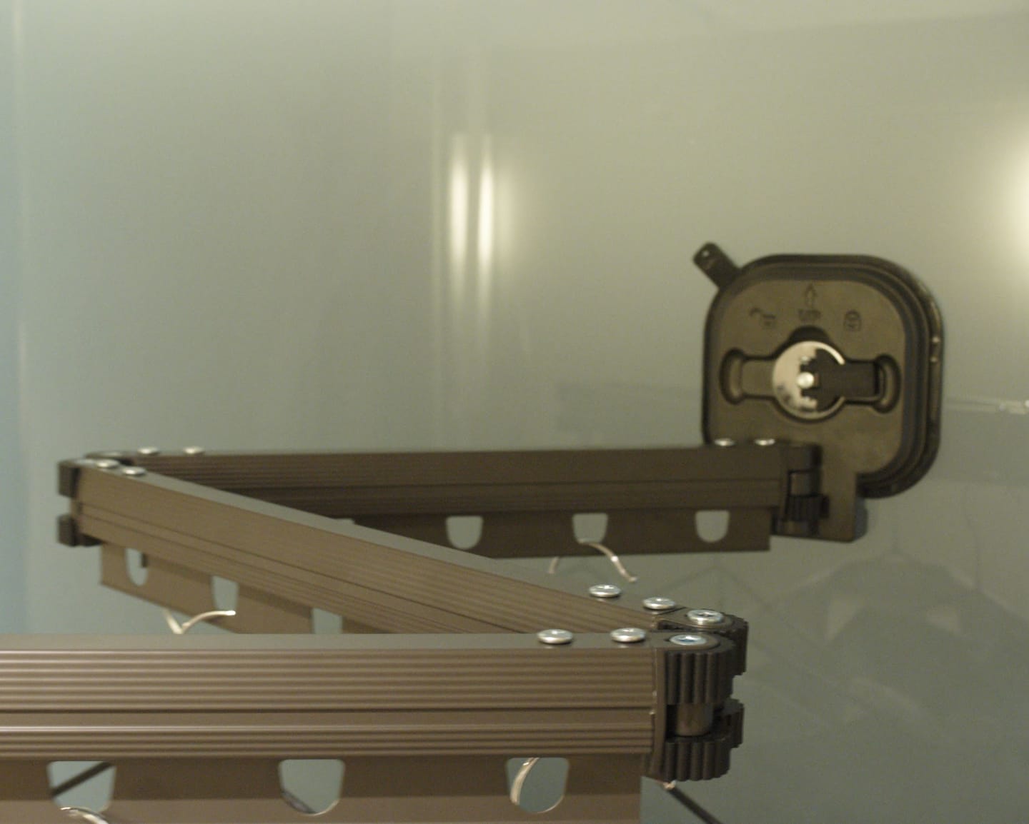 Customer photo review of Flowi™ Suction Clothes Hanger