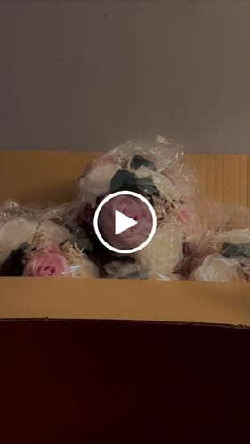 Customer video review of Bulk Artificial Bridesmaid Bouquets Wedding Bouquets Wholesale